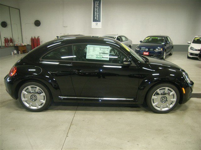 Volkswagen Beetle 2012 photo 3