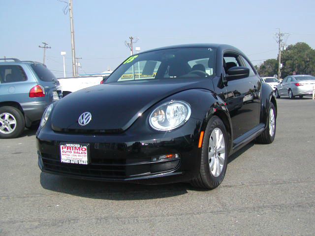 Volkswagen Beetle 2013 photo 1
