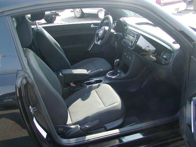 Volkswagen Beetle 2013 photo 3