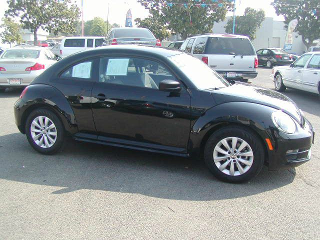 Volkswagen Beetle 2013 photo 4
