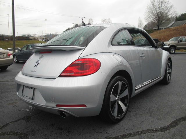 Volkswagen Beetle 2013 photo 3