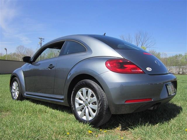 Volkswagen Beetle 2013 photo 4
