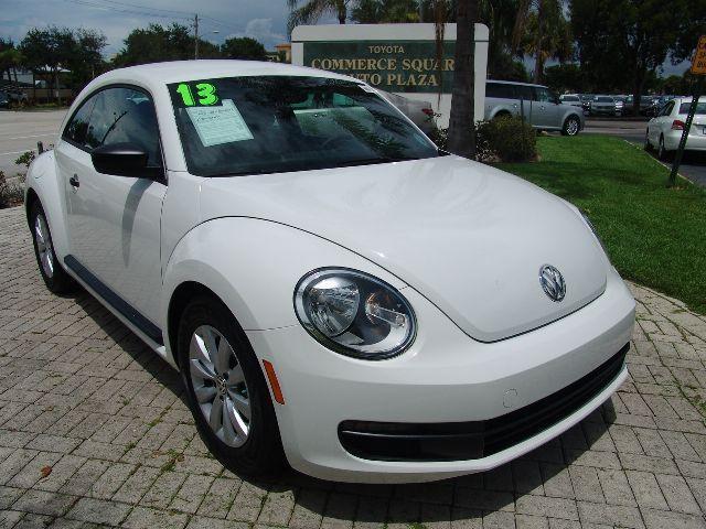 Volkswagen Beetle 2013 photo 4