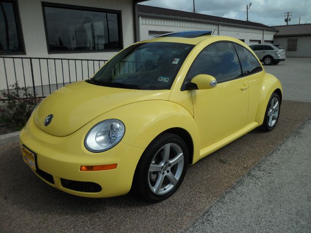 Volkswagen Beetle 2014 photo 0