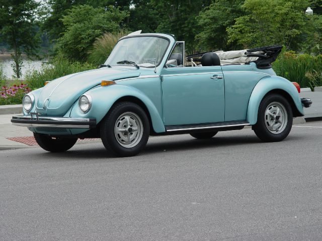 Volkswagen Beetle Convertible 1979 photo 1