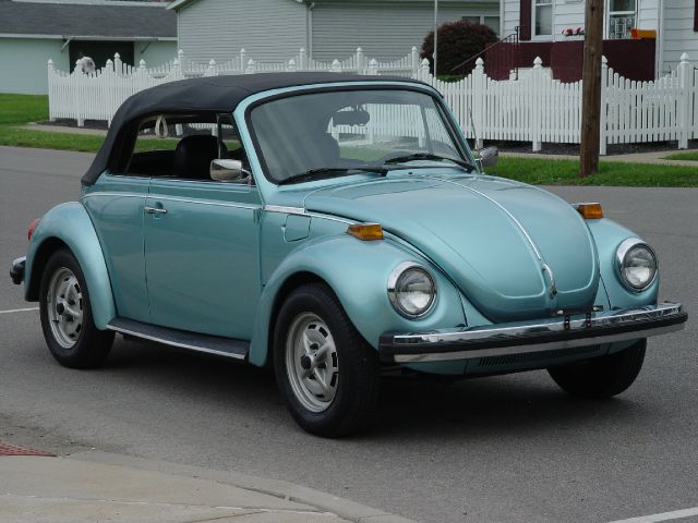 Volkswagen Beetle Convertible 1979 photo 2