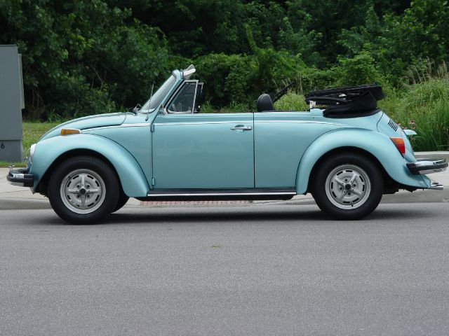 Volkswagen Beetle Convertible 1979 photo 3
