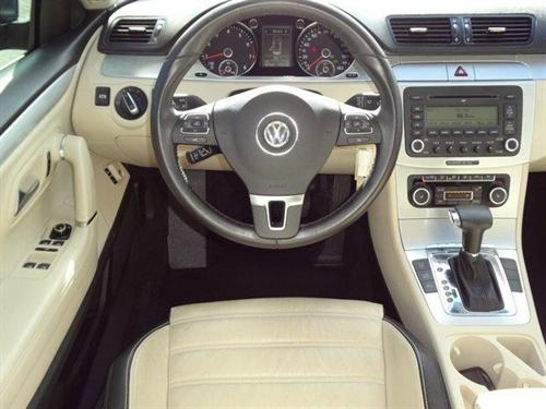 Volkswagen CC 2009 photo 4