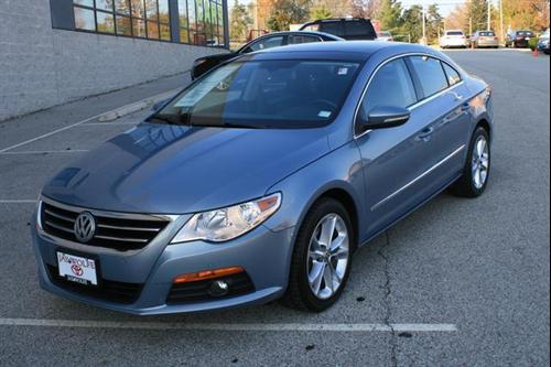 Volkswagen CC 2009 photo 1