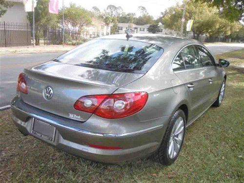 Volkswagen CC 2009 photo 2