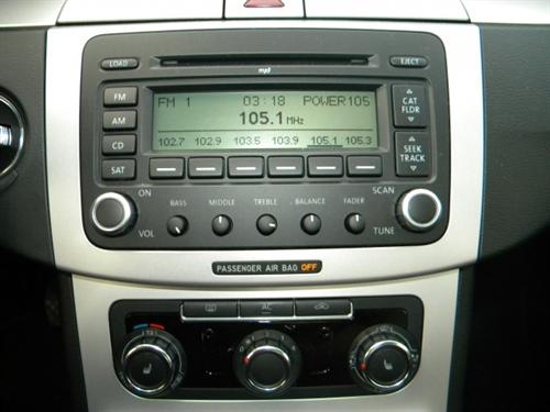 Volkswagen CC 2009 photo 2