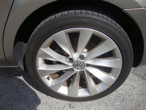 Volkswagen CC 2009 photo 1