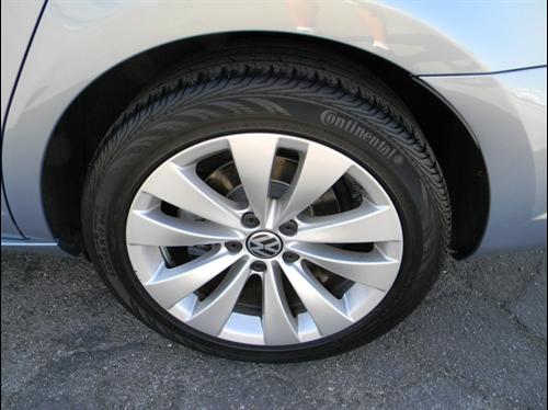 Volkswagen CC 2009 photo 1