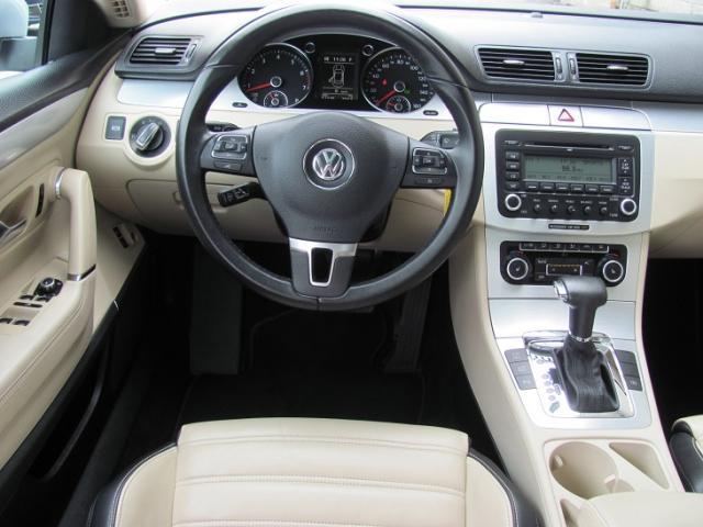 Volkswagen CC 2009 photo 2