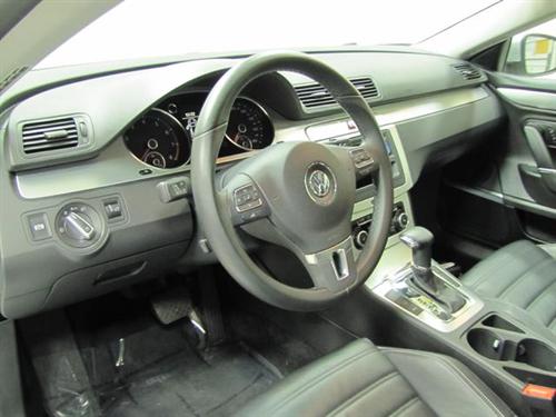 Volkswagen CC 2009 photo 1