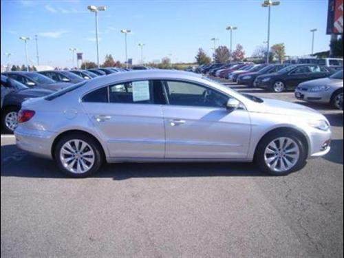 Volkswagen CC 2009 photo 2