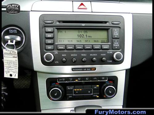 Volkswagen CC 2009 photo 3