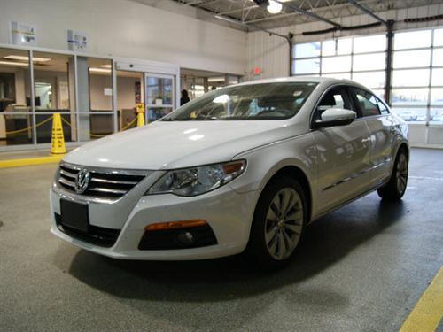 Volkswagen CC 2009 photo 2