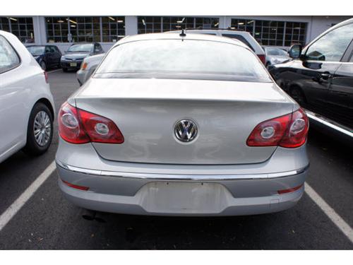 Volkswagen CC 2009 photo 2