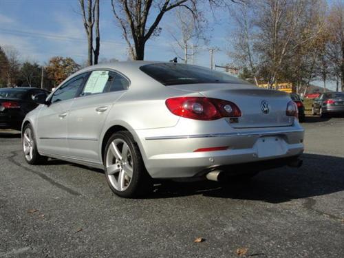 Volkswagen CC 2009 photo 2