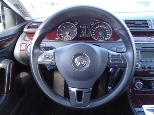 Volkswagen CC 2009 photo 2