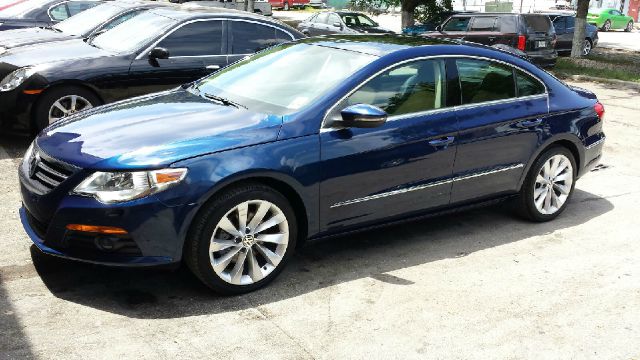 Volkswagen CC 2009 photo 2