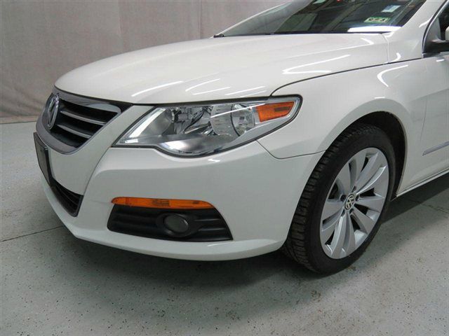 Volkswagen CC 2009 photo 13