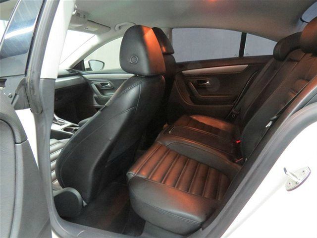 Volkswagen CC 2009 photo 15