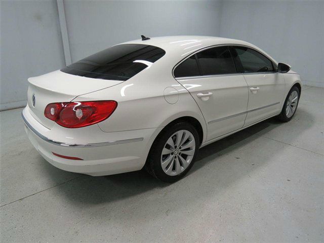 Volkswagen CC 2009 photo 18