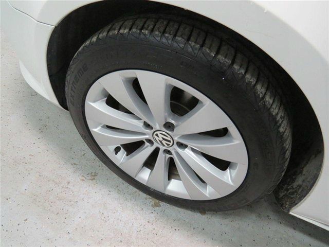 Volkswagen CC 2009 photo 8