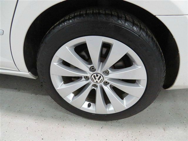 Volkswagen CC 2009 photo 9