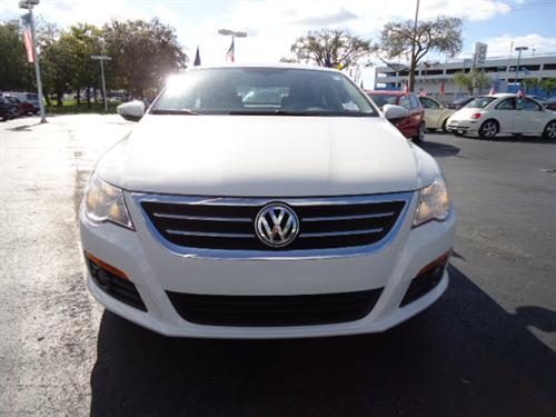 Volkswagen CC 2009 photo 2