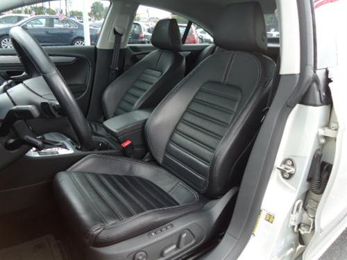 Volkswagen CC 2009 photo 2