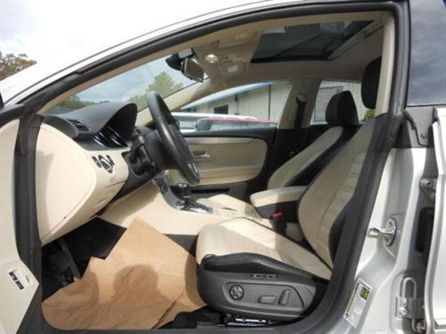 Volkswagen CC 2009 photo 4
