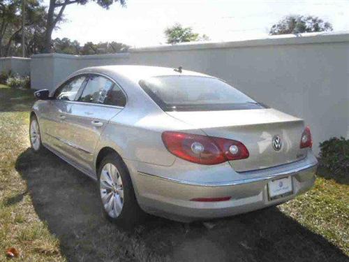 Volkswagen CC 2009 photo 2
