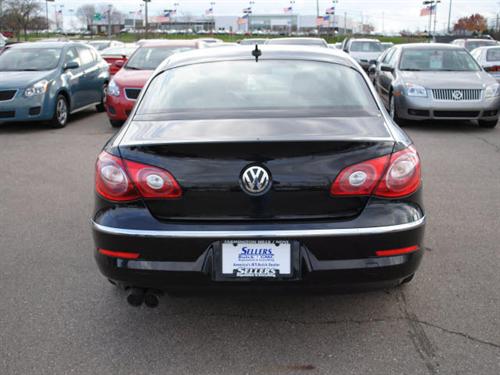 Volkswagen CC 2009 photo 2