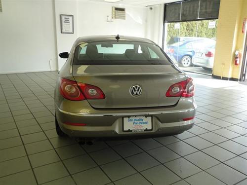 Volkswagen CC 2009 photo 4