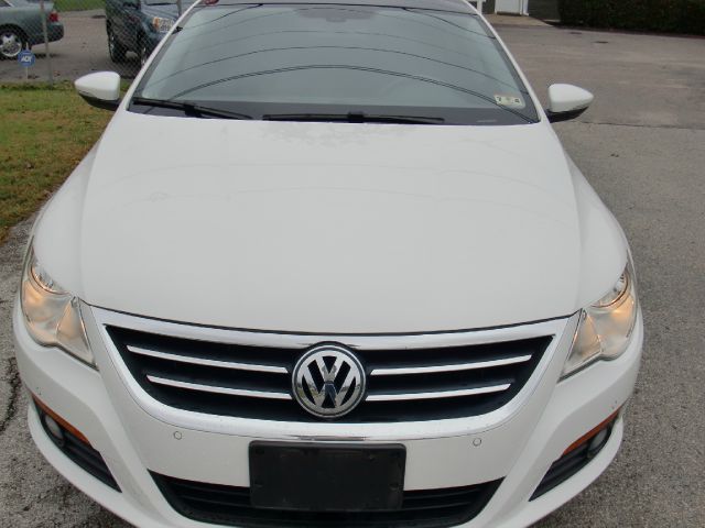 Volkswagen CC 2009 photo 1
