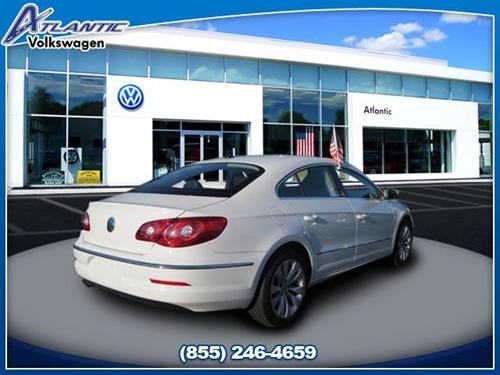 Volkswagen CC 2009 photo 2