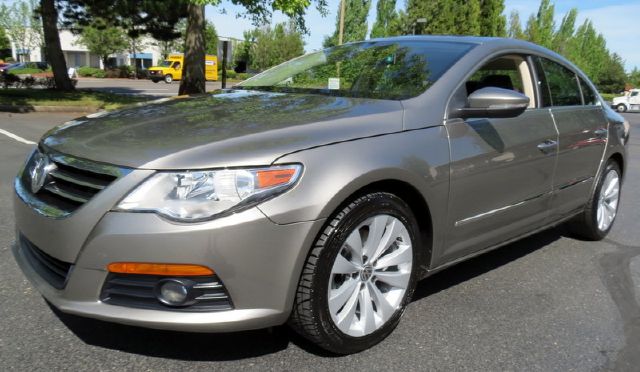 Volkswagen CC 2010 photo 12