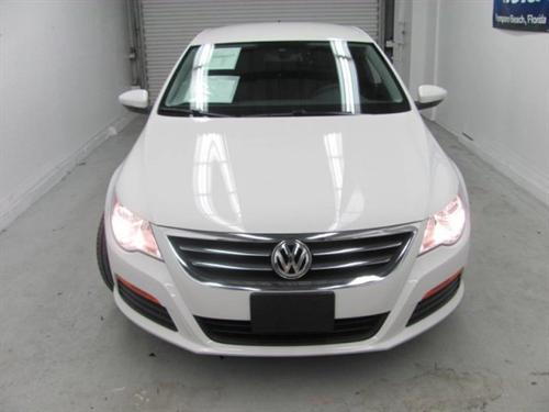 Volkswagen CC 2011 photo 1