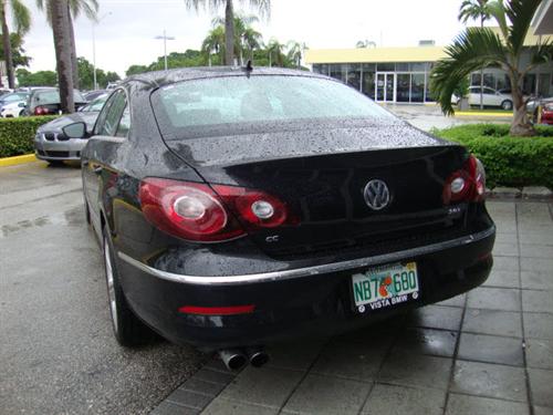 Volkswagen CC 2011 photo 1