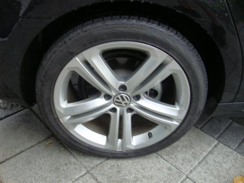 Volkswagen CC 2011 photo 2