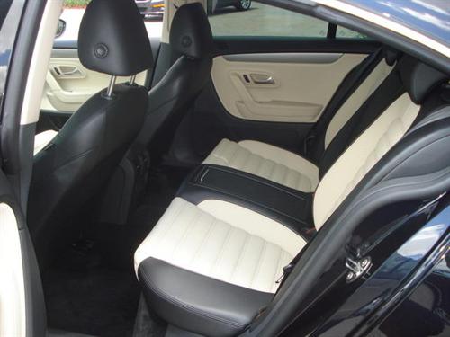Volkswagen CC 2011 photo 3