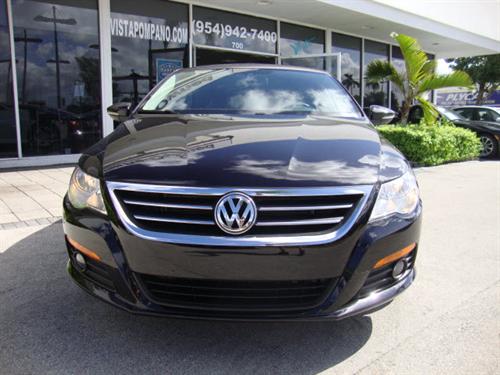 Volkswagen CC 2011 photo 2