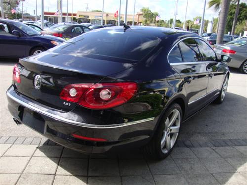 Volkswagen CC 2011 photo 5