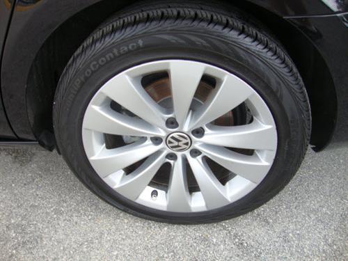 Volkswagen CC 2011 photo 3