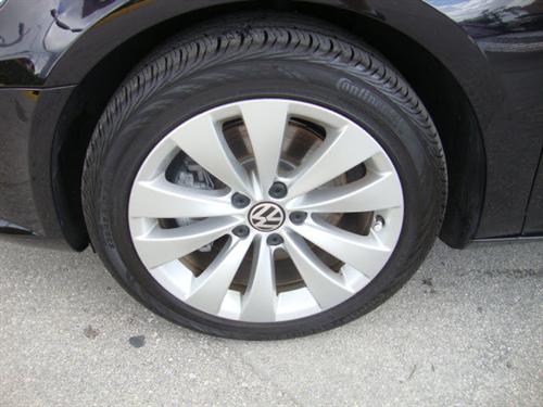 Volkswagen CC 2011 photo 4