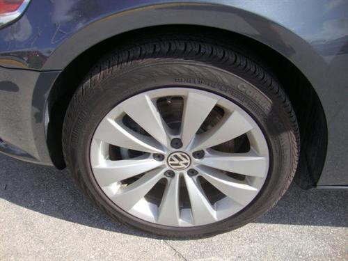 Volkswagen CC 2011 photo 4