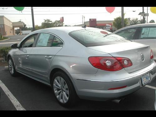 Volkswagen CC 2011 photo 1